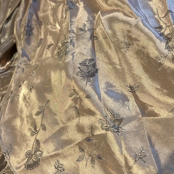 Secret Treasures Gold  silky Night gown slip XL - Picture 14 of 15